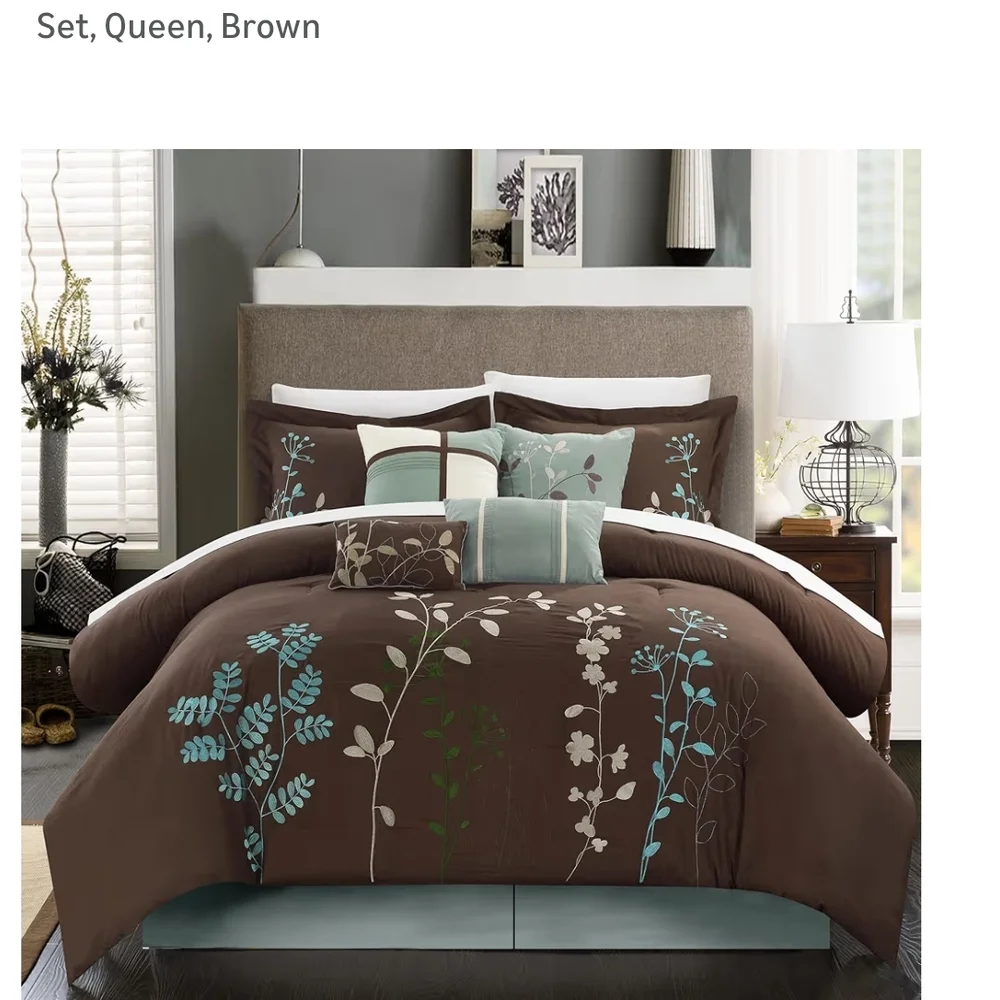 Elegant Floral Comforter Set in Brown and Blue